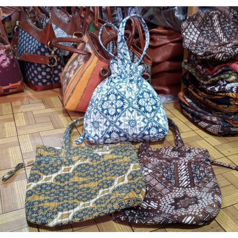TAS BATIK SERUT/TAS MUKENA/TAS ALQURAN/TAS ALKITAB/TAS KOSMETIK