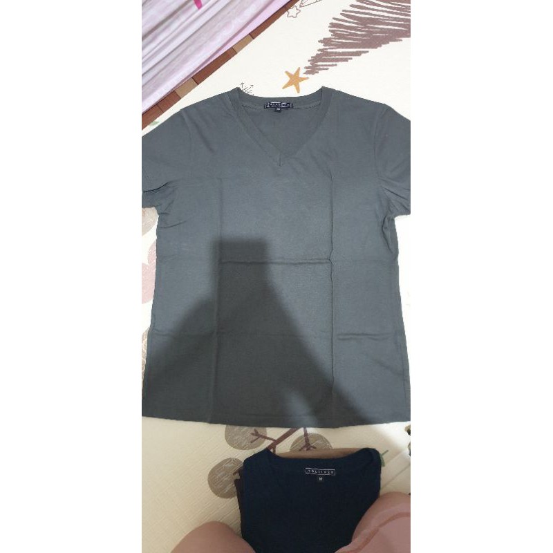 preloved kaos merk tolliver