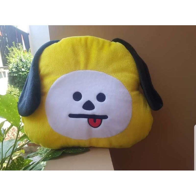 Boneka bantal BT21 chimmy