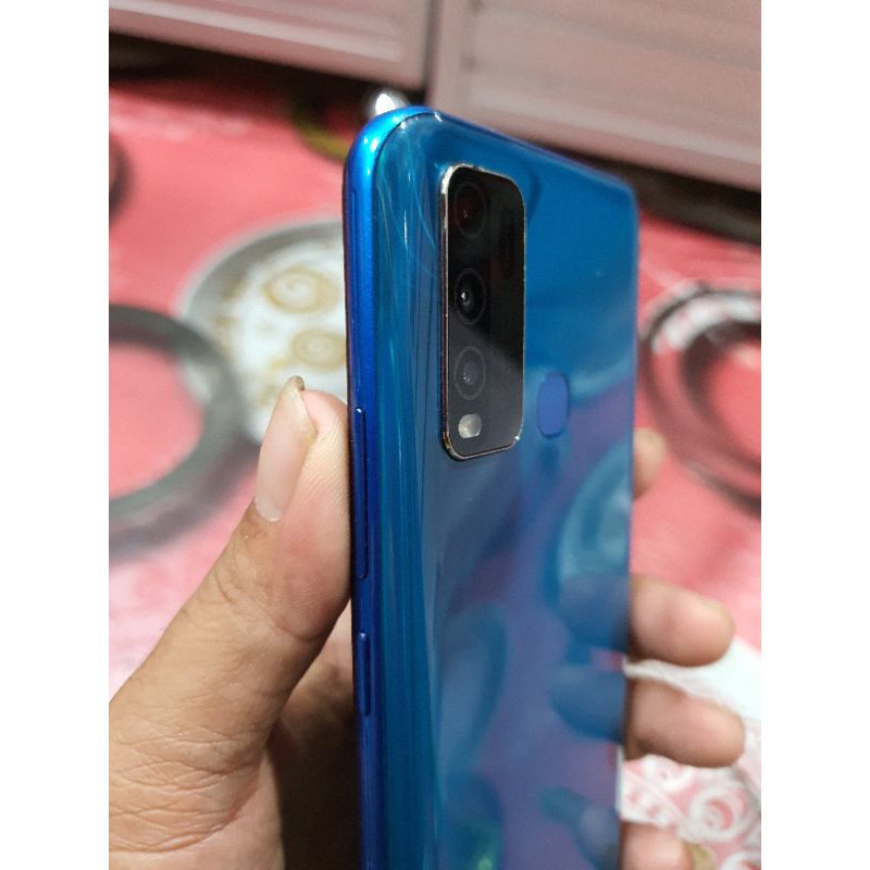 Vivo Y30i Ram 4/64gb full set muluss seperti baru/garansi resmi vivo