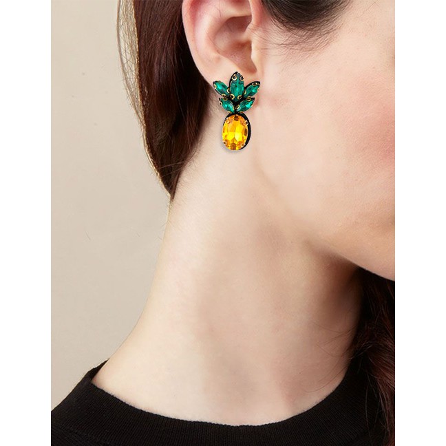 LRC Anting Tusuk Elegant Yellow+green Pineapple Shape Design Color Matching E60836