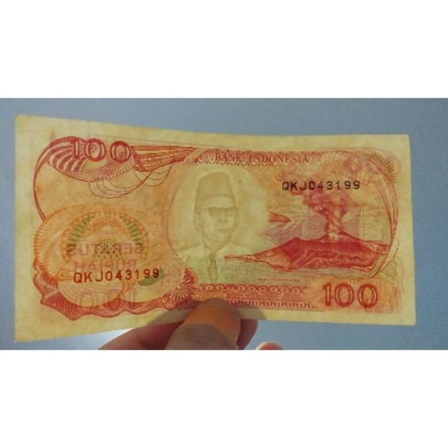 Uang Kertas Pecahan 100 Rupiah Tahun 1992 Asli Kuno Bersih Mulus Berharga Murah