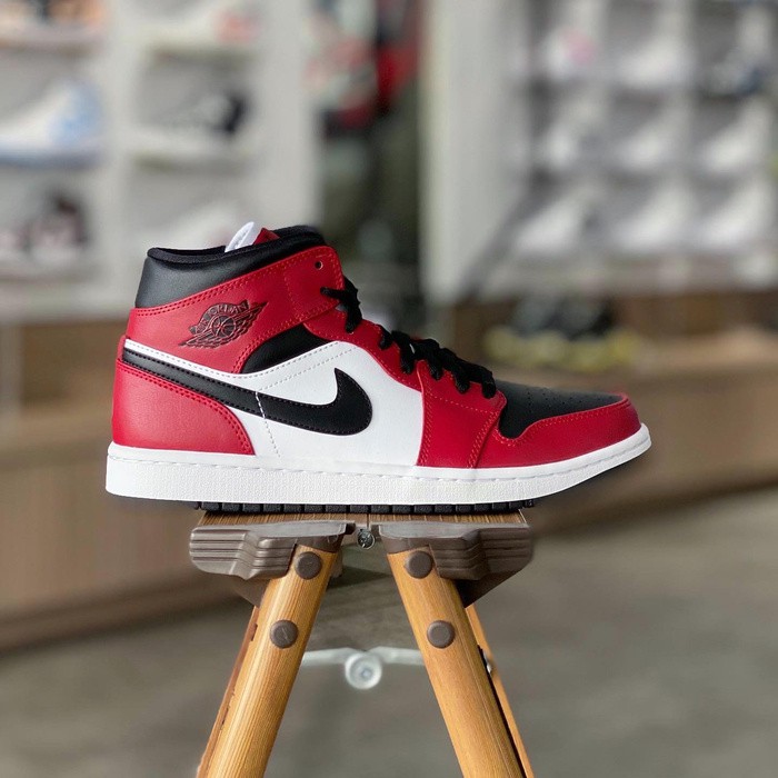 air jordan 1 chicago harga