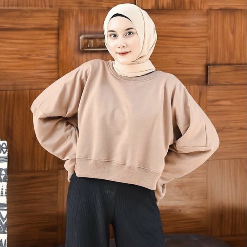 OVERSIZE PLAIN CROP SWEATER