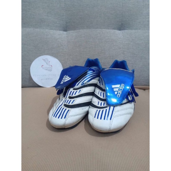 sepatu bola adidas predator
