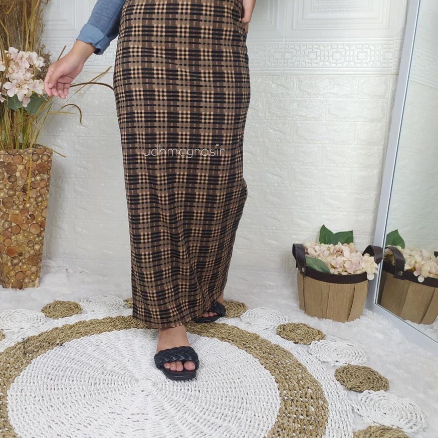 HARGA GROSIR >> Jumbo Rok Motif Kotak / Span Tartan premium Super Jumbo