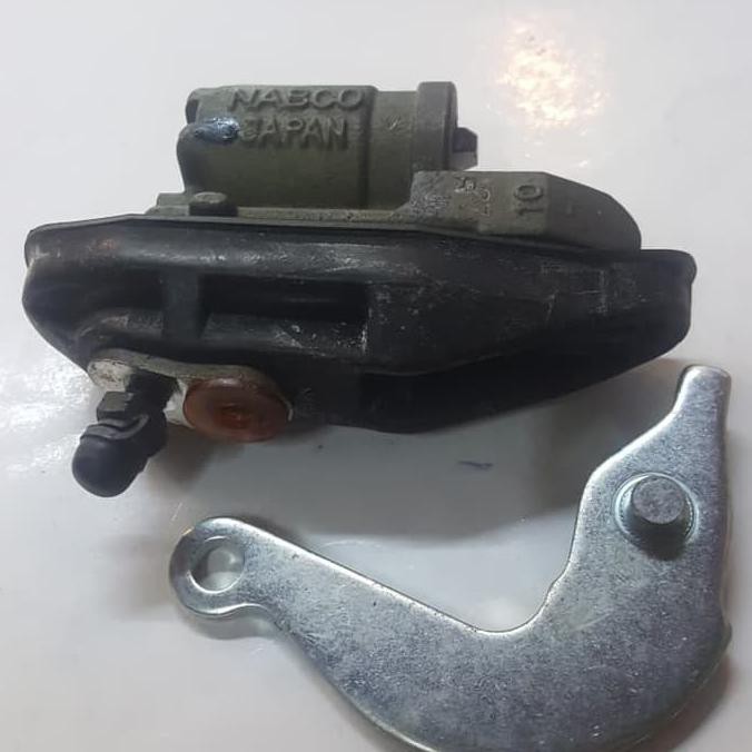 wheel cylinder rem belakang datsun 510 610 810 original
