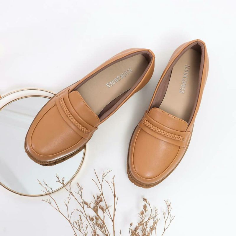 I look shoes (BOOKED)