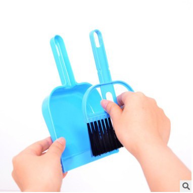 Sapu Pembersih Debu Dustpan Serokan Keyboard / Pengki Mini Set