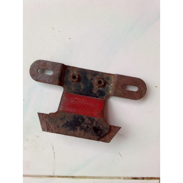 breket bracket dudukan pangkon plat nomor belakang motor Yamaha Vega R lama bisa