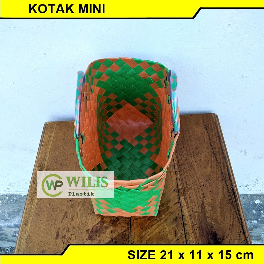 Tas Anyaman Plastik Kotak Mini Hampers / Tas Souvenir Parcel / Tas Berkat Bingkisan Hajatan Kotak Snack