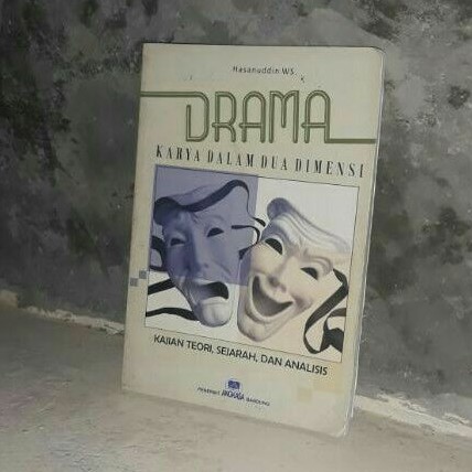 Drama karya dalam dua dimensi