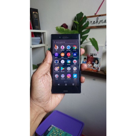 Sony Xperia X Compact (minus)