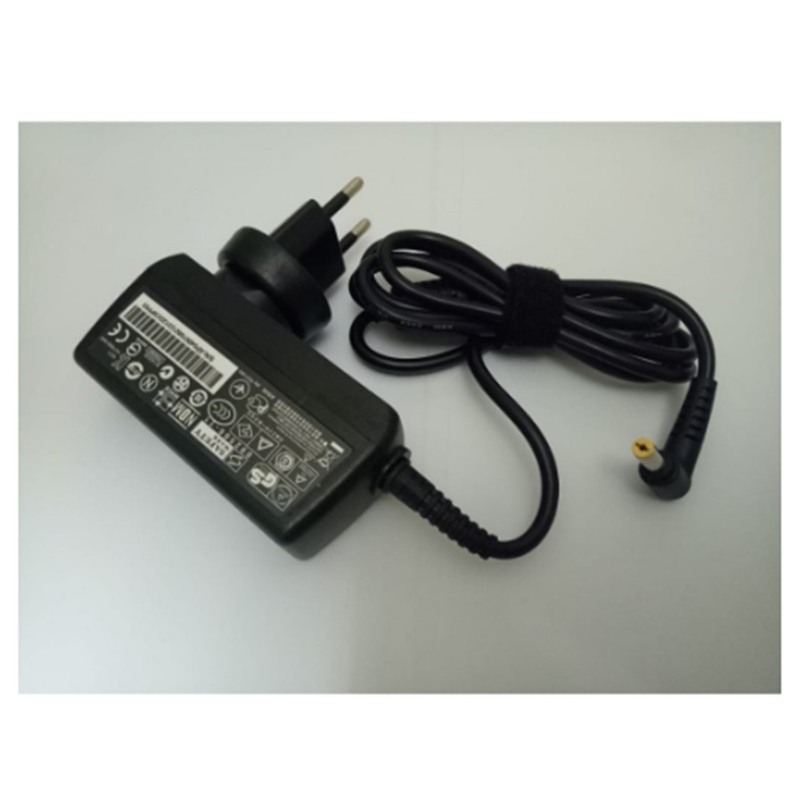 ADAPTOR LAPTOP/CHARGER LAPTOP ACER ASPIRE ONE 522 532H 533 722 725 753 756 D257 D260 D270 19V2.15A