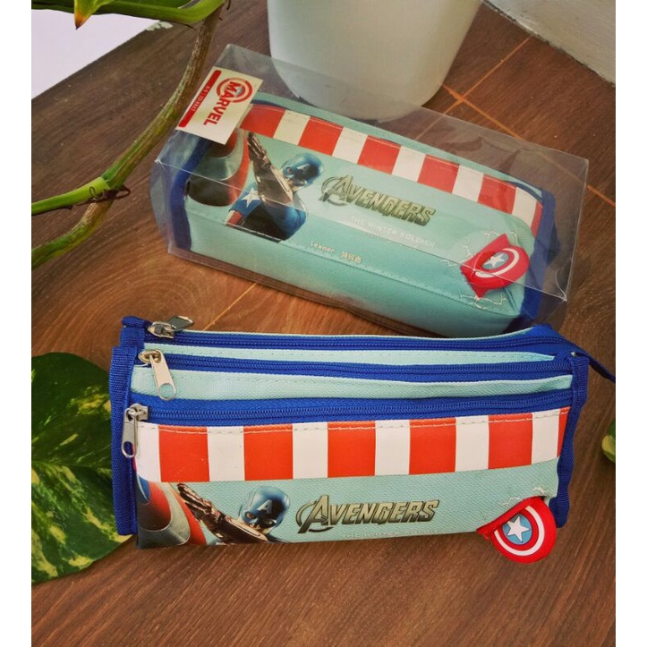 

Tempat Pensil Retsleting Karakter Avangers