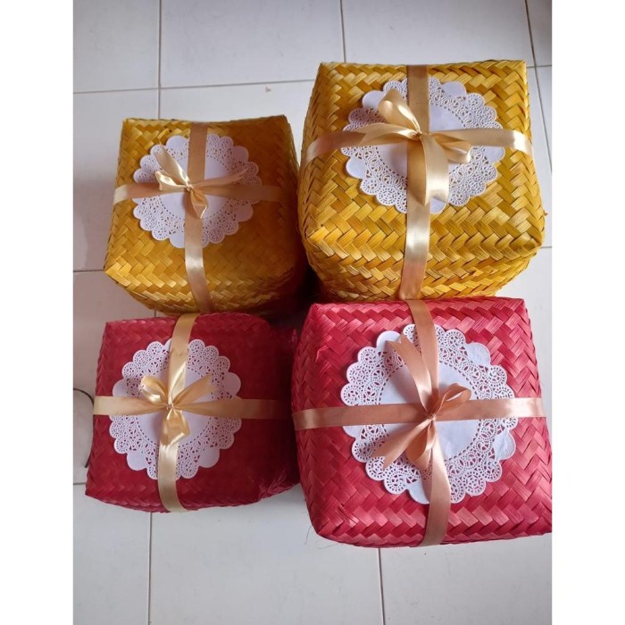 

[ Halodul ] Besek Bambu Warna Warni + Pita Renda Ukuran 25x25 (wadah&tutup)