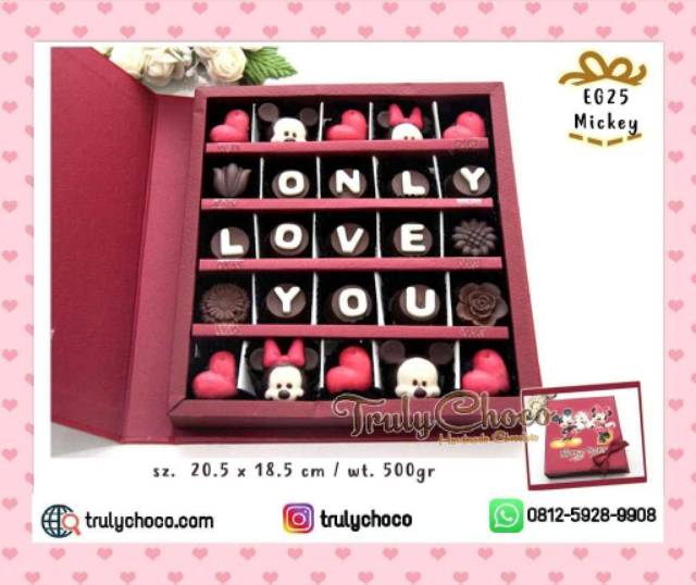 

Kado coklat trulychoco karakter hellokitty mickey mouse