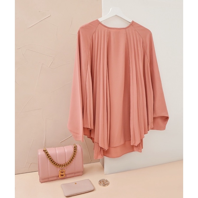 BUTTONSCARVES, BENANG JARUM  Kendra blouse in pink