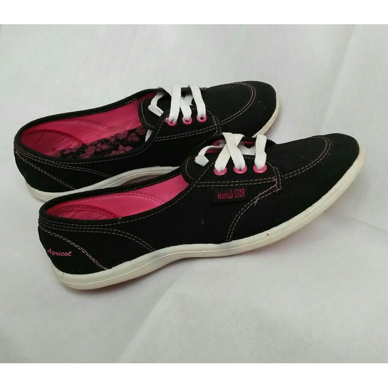 Sepatu World Star / Sepatu wanita casual / Sepatu Wanita Formal / Sepatu cat Wanita