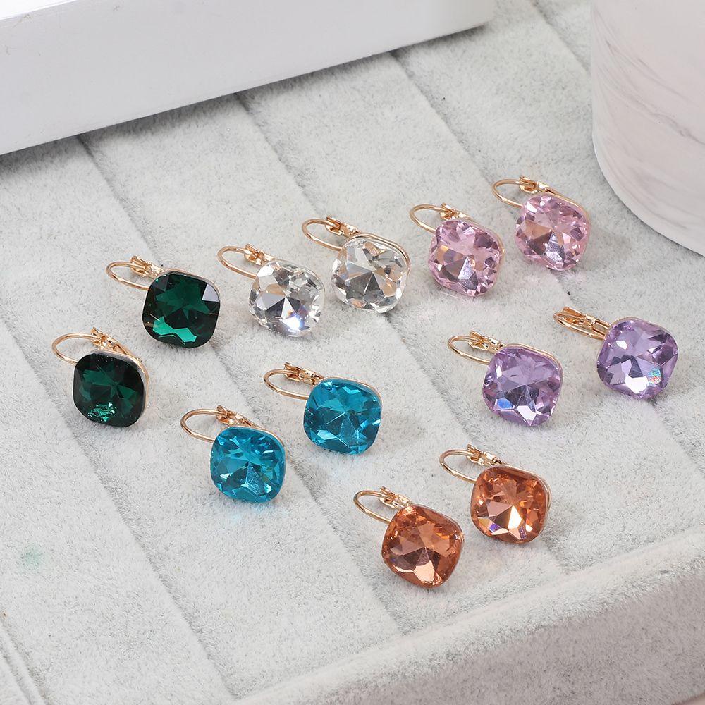 Anting Nanas Retro Persegi Kristal Romantis