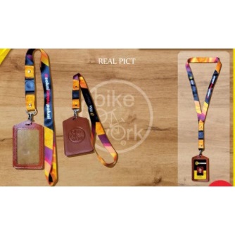 

Lanyard ID Card B2W Solusi Tanpa Polusi