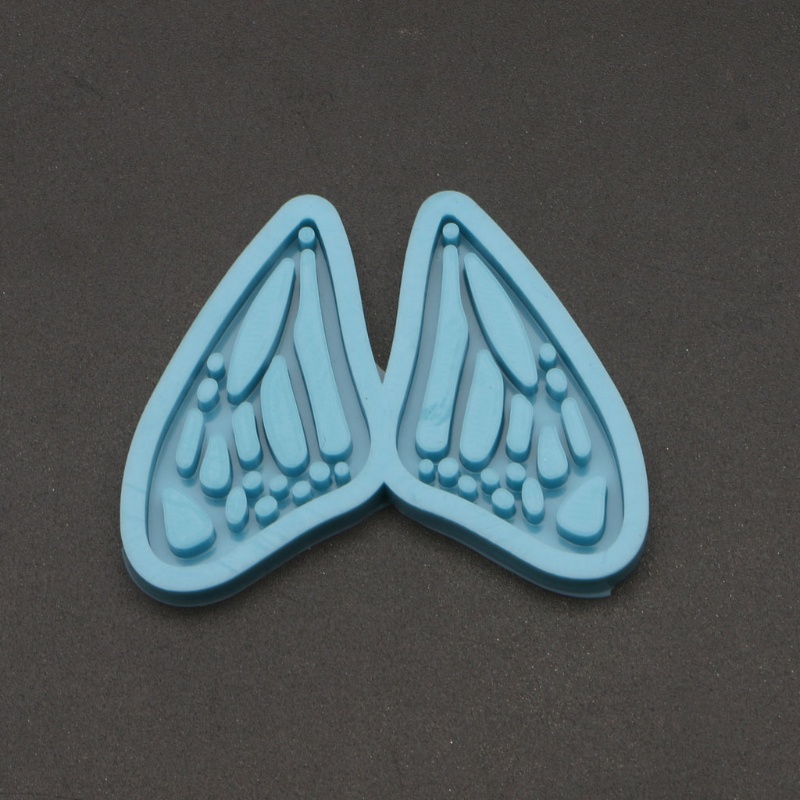 SIY  2Pcs Handmade Butterfly Pendant Earrings Keychain Silicone Mold with Hole Butterfly Wing Resin Casting Mold Craft Tools