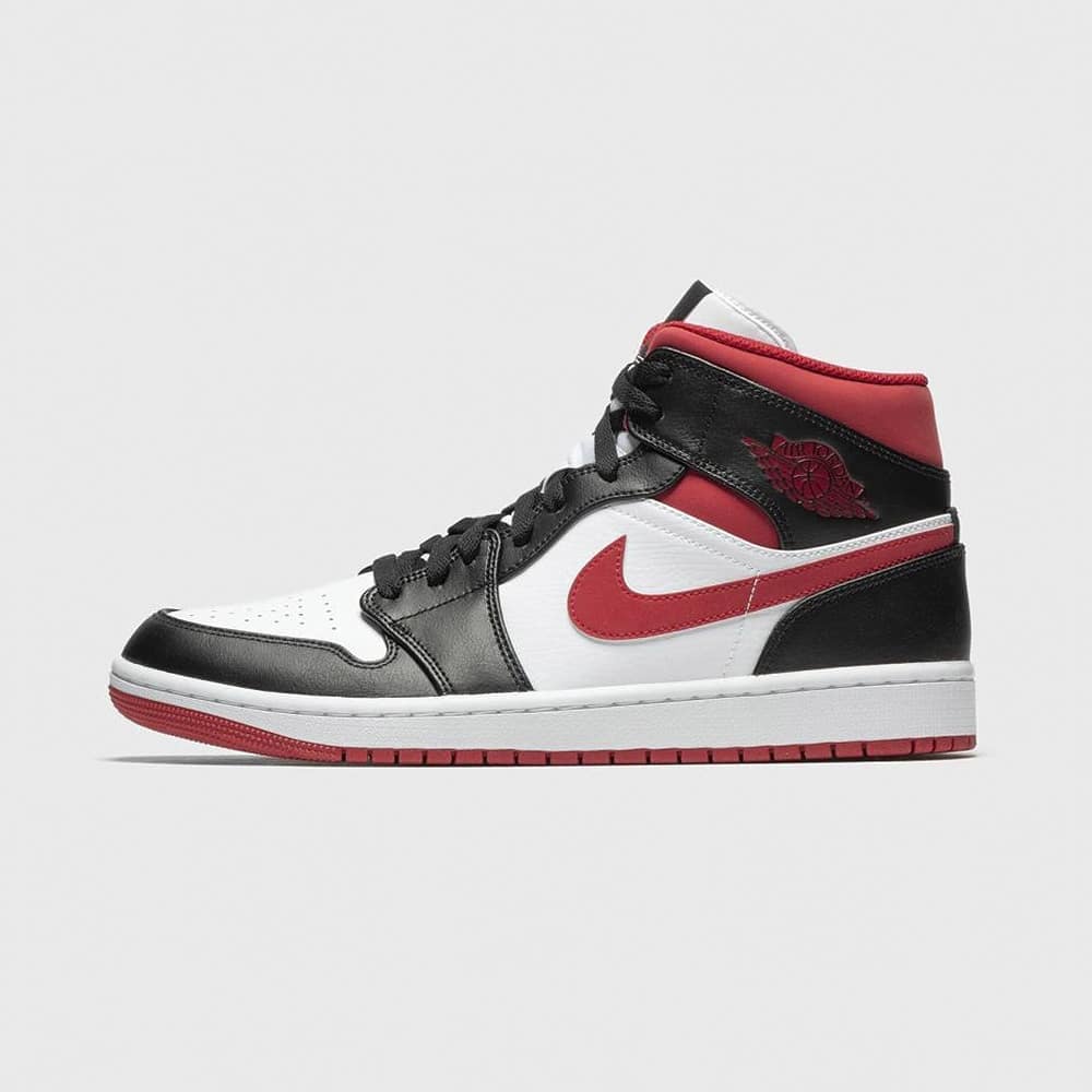 moncler trainers white