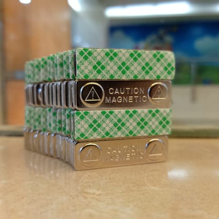 

Audew Coution Magnetic Magnet Name Tag Magnet Papan Nama Dada Grade A