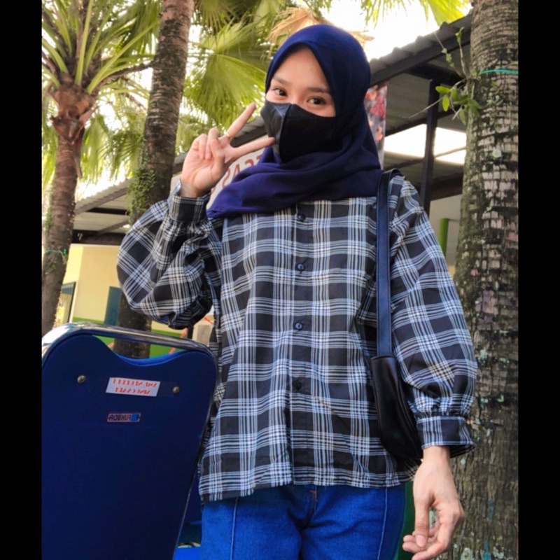 KHS GUILEN OVERSIZE SHIRT / KEMEJA WANITA KOTAK BAHAN KATUN-Hitam Kotak - Kemeja