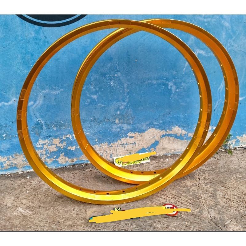 VELG CMS MODEL DBS GOLD 120/140 RING 17