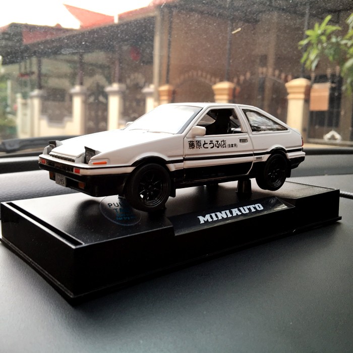 Parfume Pewangi Pengharum Mobil Parfum Pajangan Miniatur Mobil TOYOTA COROLLA 86 Jay Chou Initial D