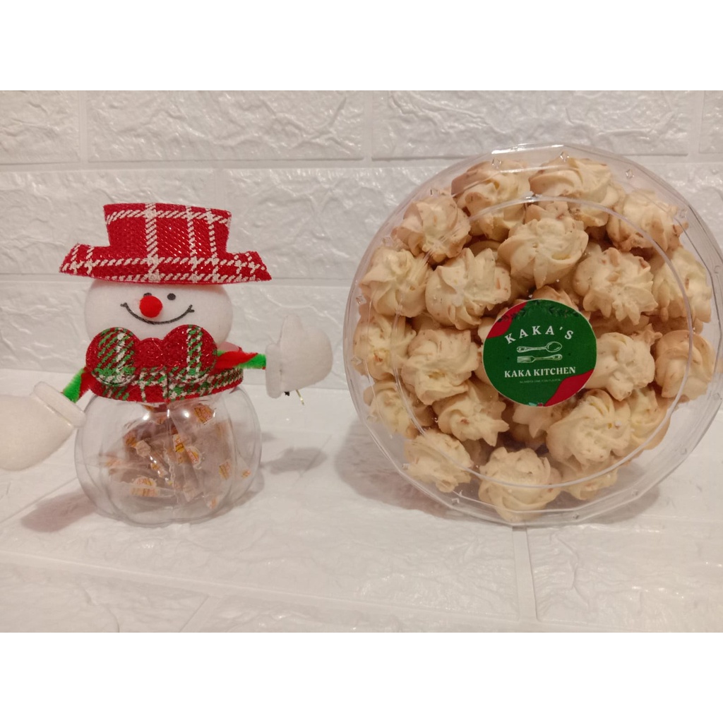

Sagu Keju Toples Kue Kering Lebaran/Natal/Imlek Kaka Kitchen 350g