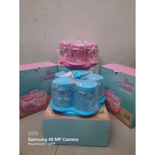 

toples cantik bisa berputar