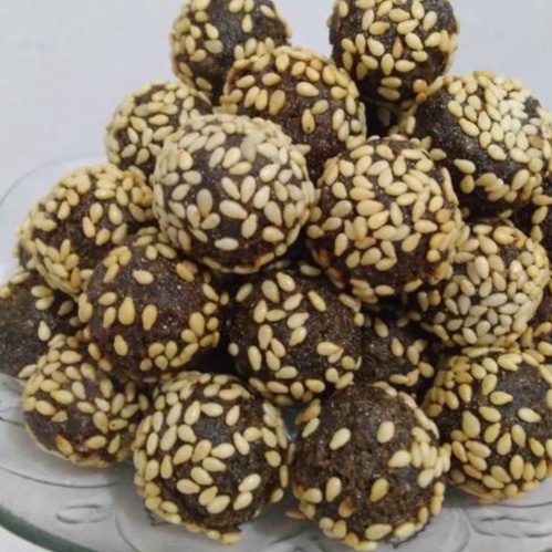 

Keciput Cokelat Wijen 250 Gram Jajanan Enak Manis Terlaris