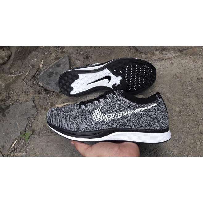 flyknit oreo 2.0