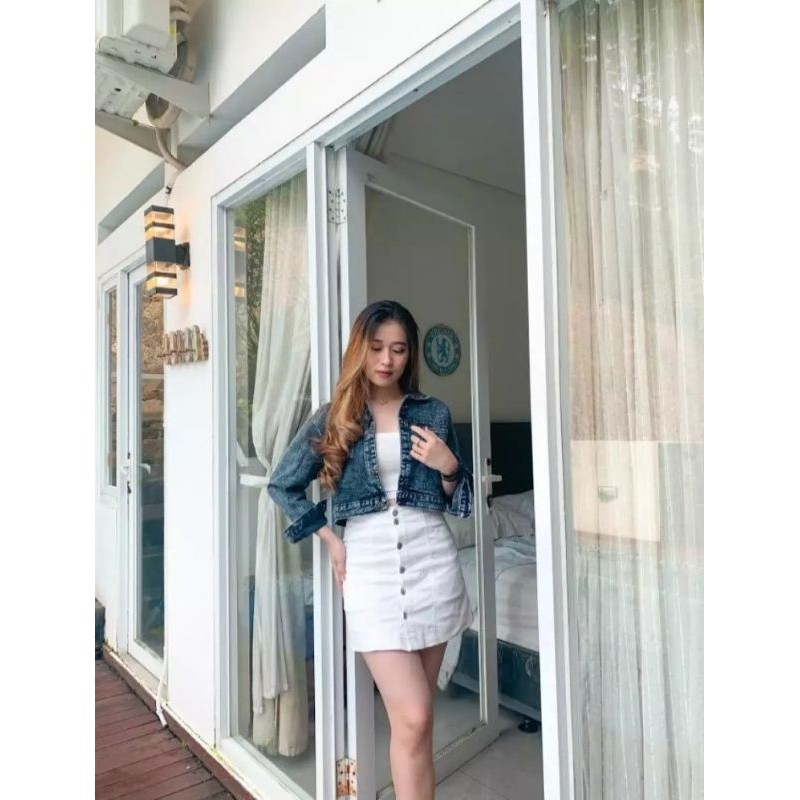 BISA COD JAKET CROP SNOW BLACK JEANS TEBAL