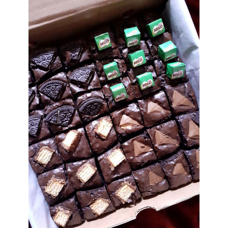 

Big Box Fudgy Brownies milo