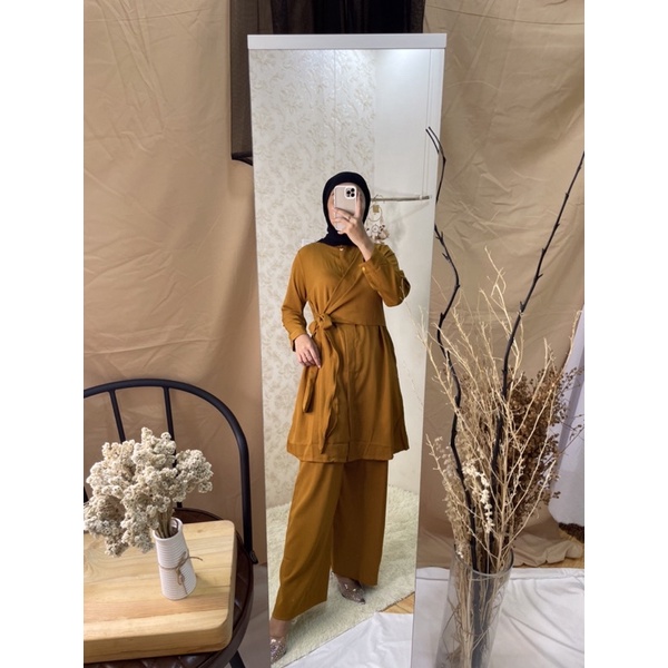 OS WANITA KEKINIAN - ONE SET CELANA TUNIK ALUNA