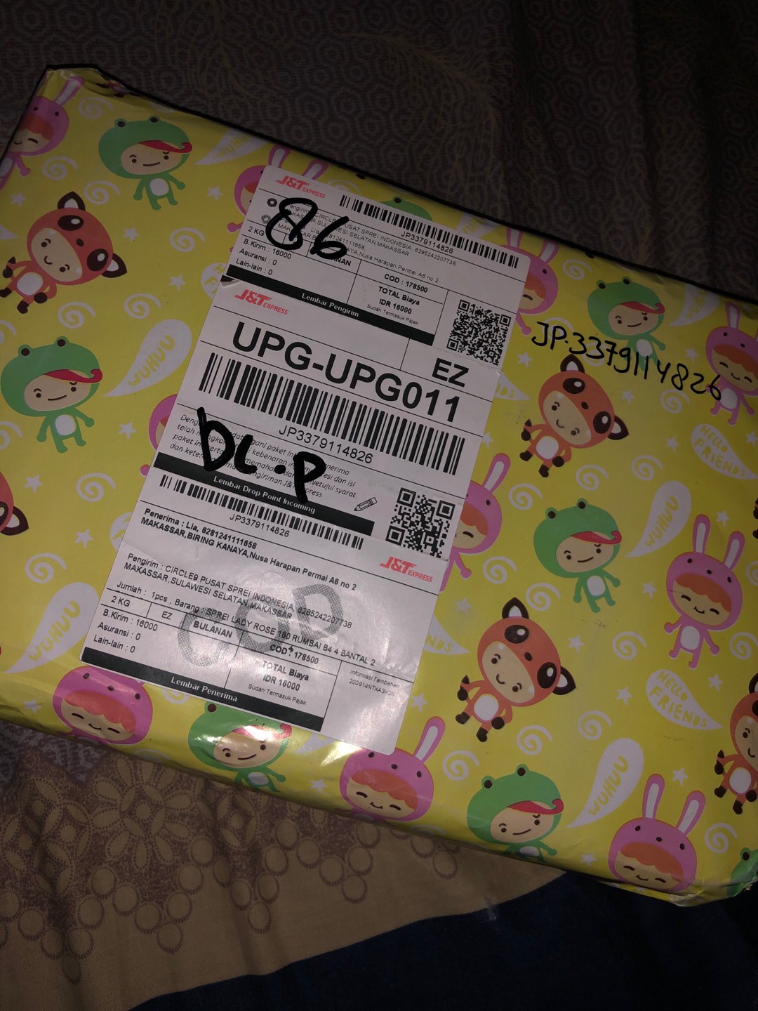 Sprei Lady Rose 180 Rumbai B4 4 Bantal 2 Guling