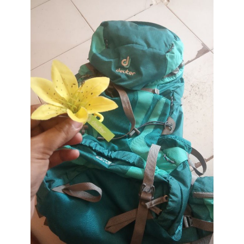 TAS GUNUNG CARRIER HIKING BACKPACK ORIGINAL DEUTER ACT LITE 35+10(Bekas Pakai)