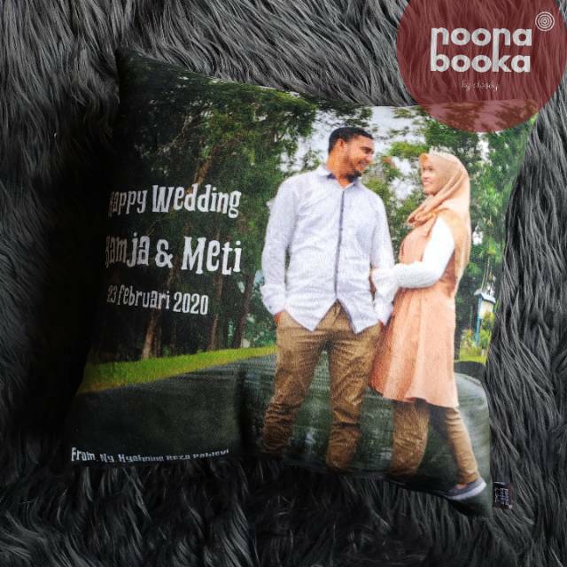 

Bantal Custom Kado Wedding 2