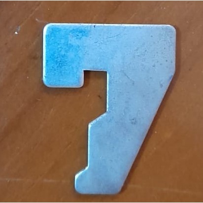 

Ambalan/Cantolan besi untuk lemari arsip besi pintu kaca sliding