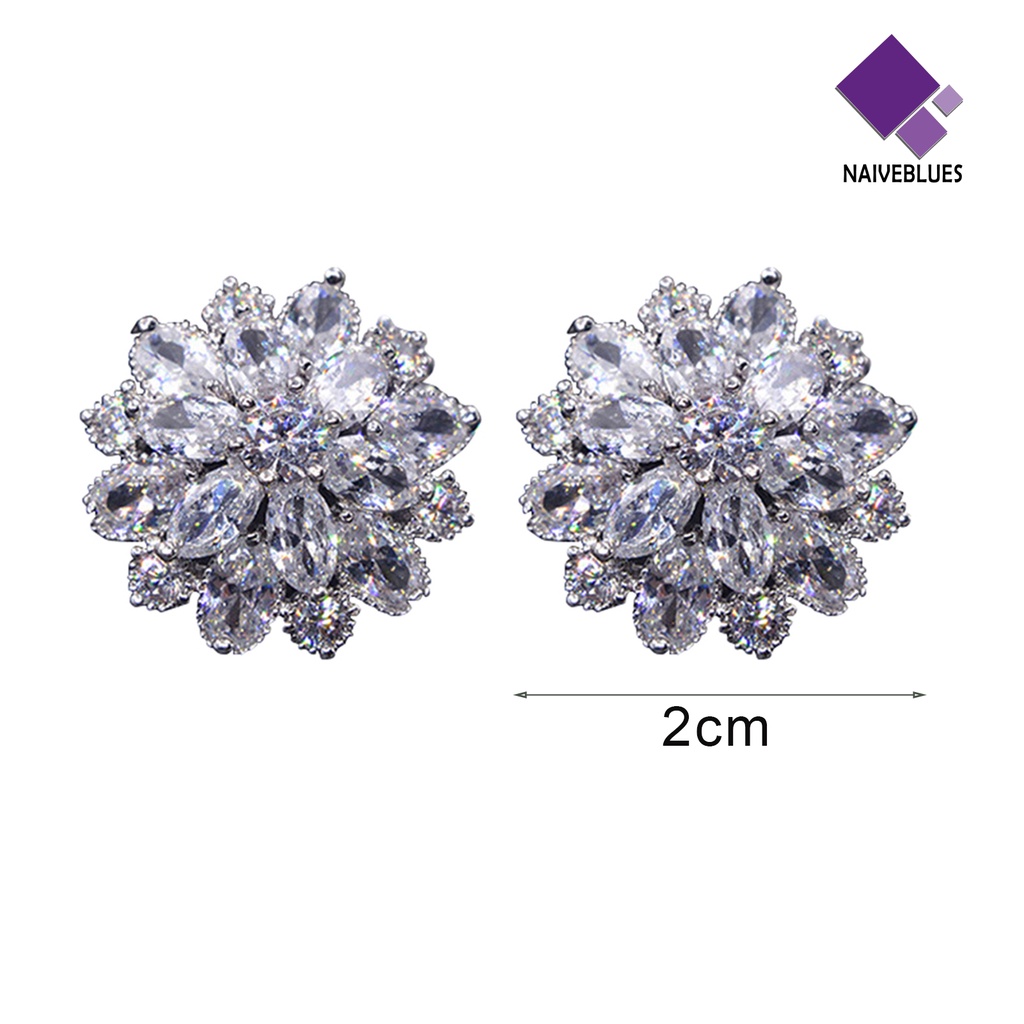 1 Pasang Anting Bentuk Bunga Aksen Berlian Imitasi Bahan Cubic Zirconia Untuk Wanita