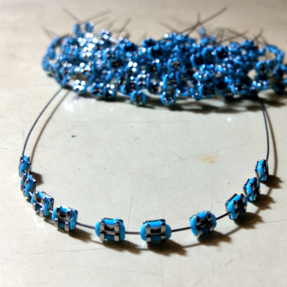Behel Lepas Pasang 1 pcs /Warna Biru Muda/Rahang Atas atau bawah /Behel Fashion
