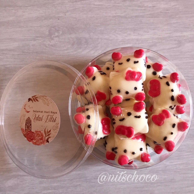 

Cokelat karakter hello kitty