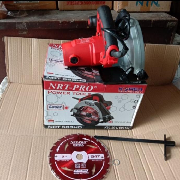 MAKTEC MT 583/MESIN CIRCULARSAW MAKTEC MT 583 MESIN SIRKEL