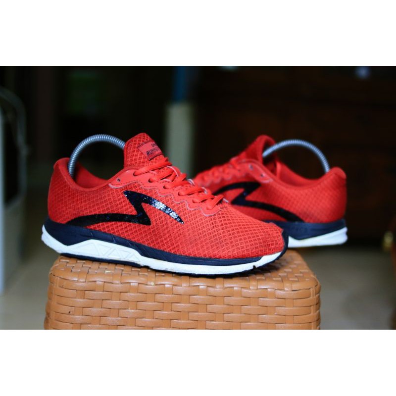 sepatu Running Specs Dual Enduro size 40