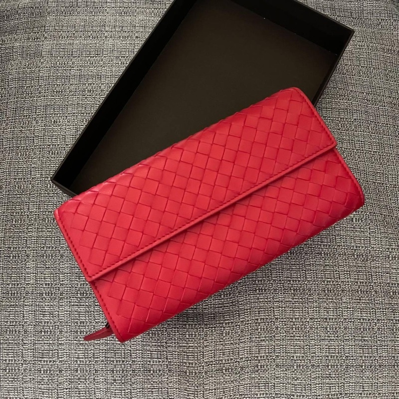 Dompet bottega flap long wallet lipstick