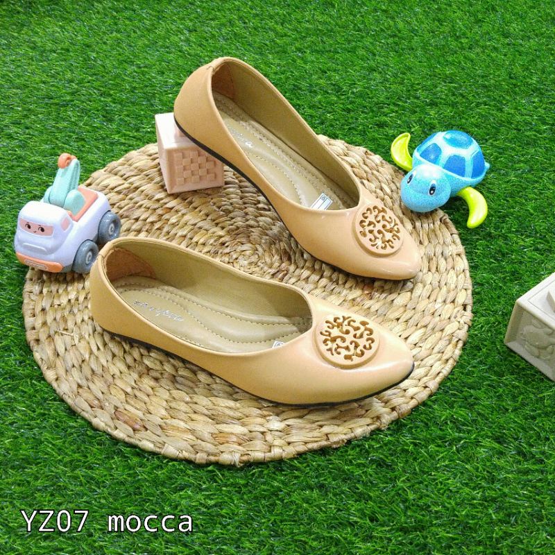 Borneo Sepatu  wanita Flat Flatshoes  YZ05 YZ07  RZ32 RZ21