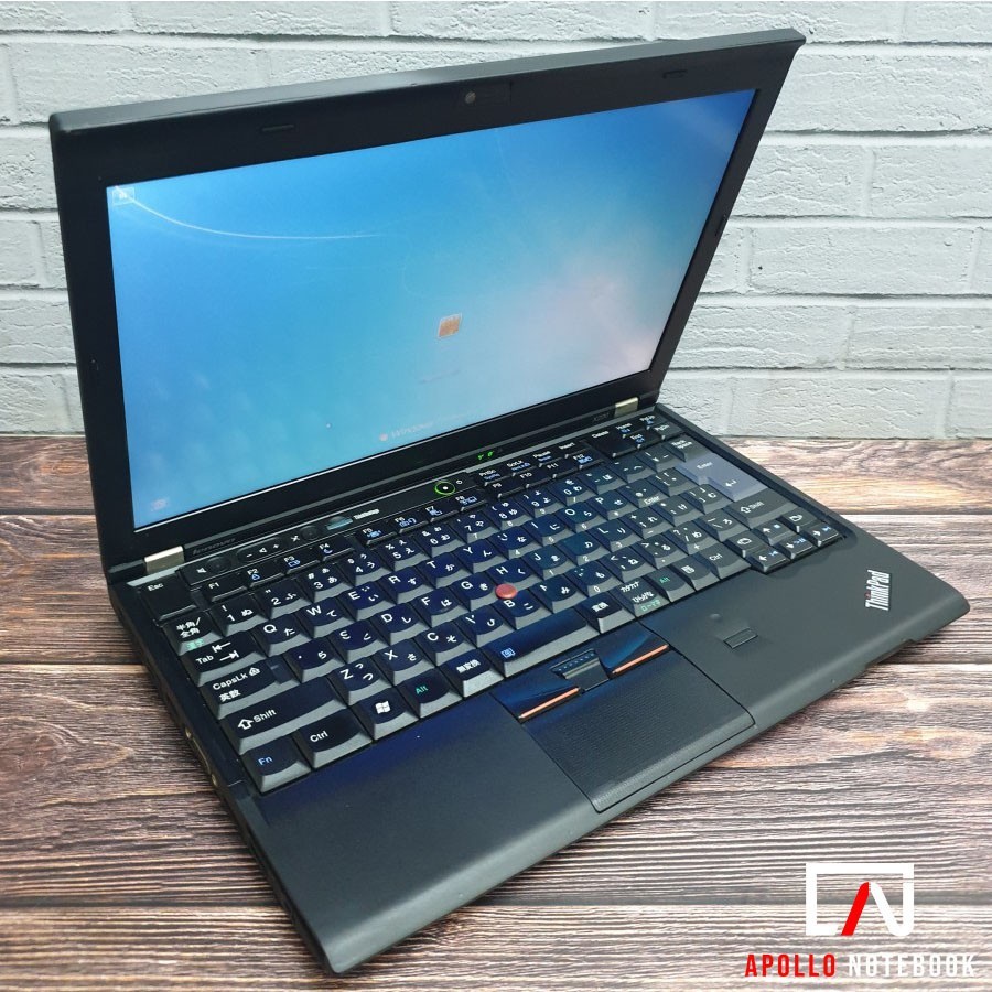 Laptop Lenovo Thinkpad X220 Intel Core i3 - Second Bergaransi